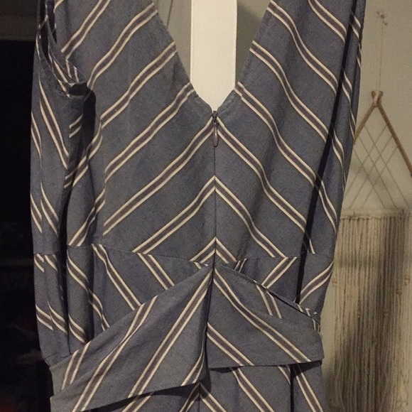 Calf length JCrew dress - Picture 3 of 3